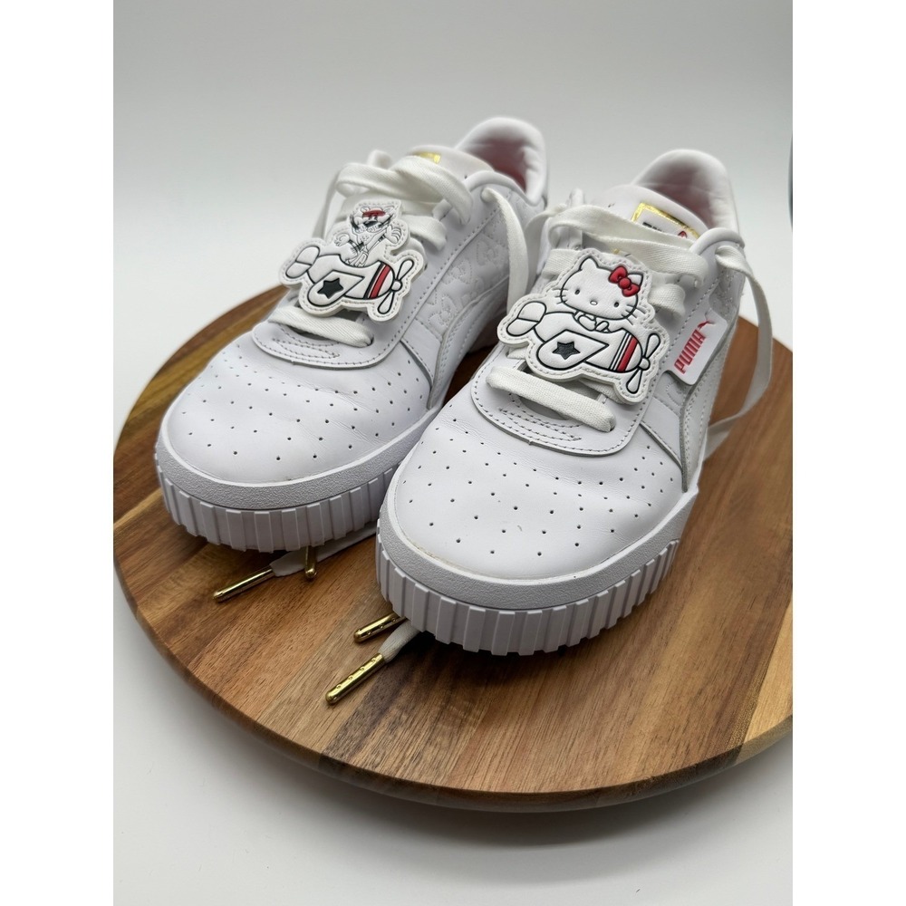 PUMAxHello Kitty Girl Size 2Y Collaboration Cali White Sneakers  Used‎ 0048